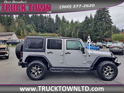 Used 2017 Jeep Wrangler Unlimited Sport w/ Quick Order Package 24S image 2