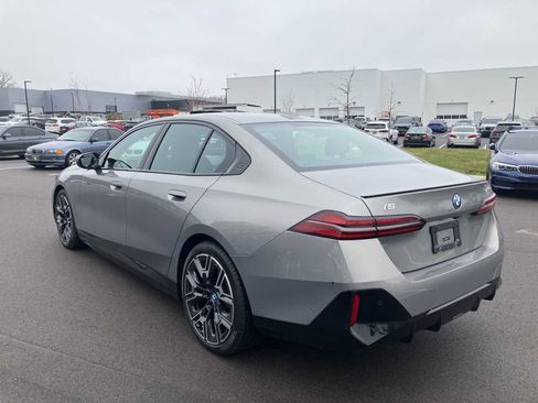 Certified 2024 BMW i5 M60 w/ Premium Package image 10