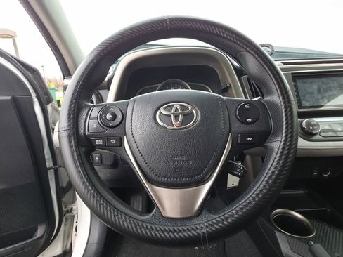 Used 2013 Toyota RAV4 XLE image 14