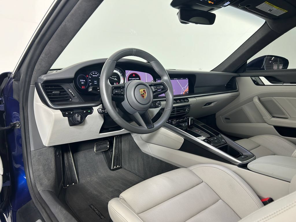 Certified 2021 Porsche 911 Turbo AWD/4WD image 4