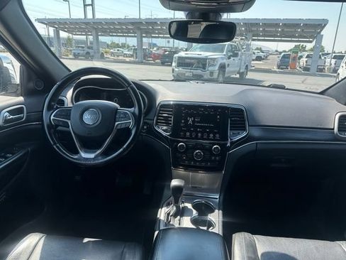 Used 2020 Jeep Grand Cherokee Limited w/ Luxury Group II AWD/4WD image 31