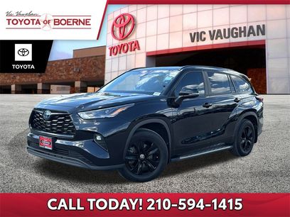 Used 2024 Toyota Highlander XLE