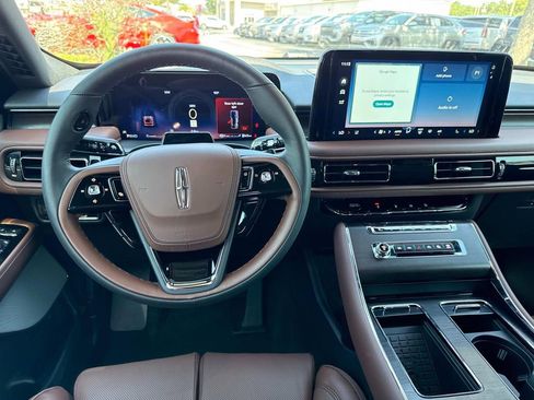 New 2025 Lincoln Aviator Reserve w/ Equipment Group 201A image 17