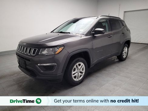 Used 2018 Jeep Compass Sport image 1