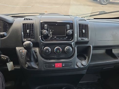 Used 2019 RAM ProMaster 2500 FWD image 17