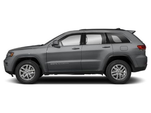 Certified 2021 Jeep Grand Cherokee Laredo image 2
