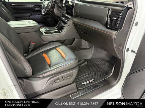 Used 2024 GMC Sierra 2500 AT4 w/ AT4 Premium Plus Package AWD/4WD image 42