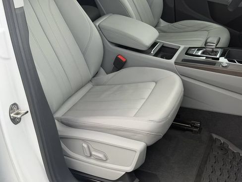 Used 2022 Audi Q5 2.0T Premium AWD/4WD image 18