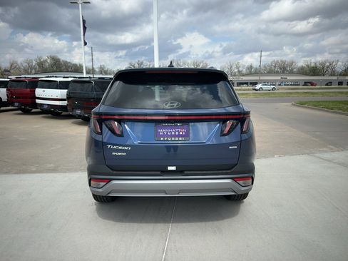 New 2026 Hyundai Tucson Limited AWD/4WD image 9