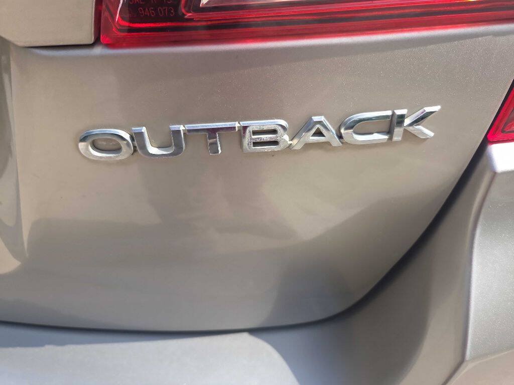 Used 2016 Subaru Outback 2.5i Limited AWD/4WD image 17