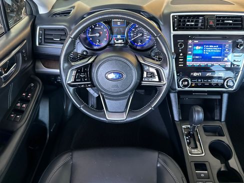 Used 2019 Subaru Outback 2.5i Limited AWD/4WD image 14
