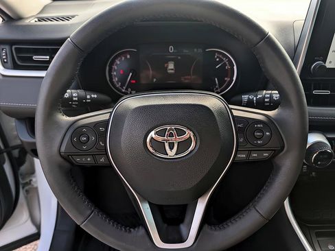 Used 2023 Toyota RAV4 XLE Premium image 18