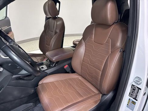 Used 2020 Kia Telluride SX w/ SX Prestige Package image 16