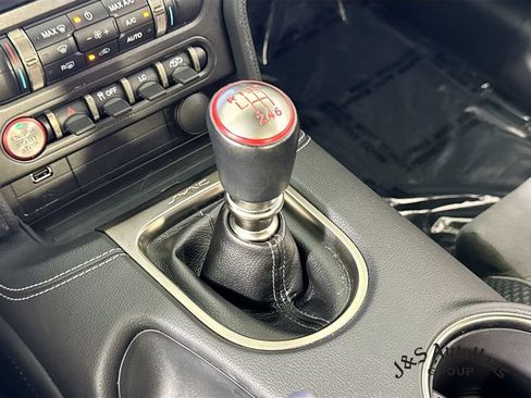 Used 2019 Ford Mustang Shelby GT350 w/ Technology Package RWD image 21