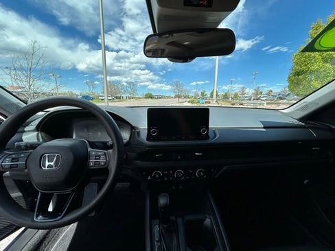 Used 2023 Honda Accord EX image 10