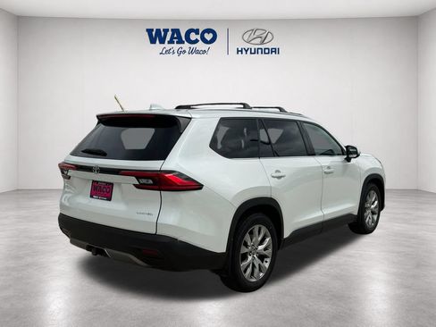 Used 2024 Toyota Grand Highlander FWD image 8
