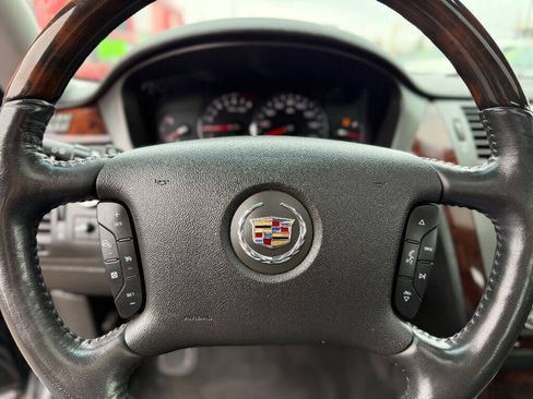 Used 2009 Cadillac DTS w/1SD image 31