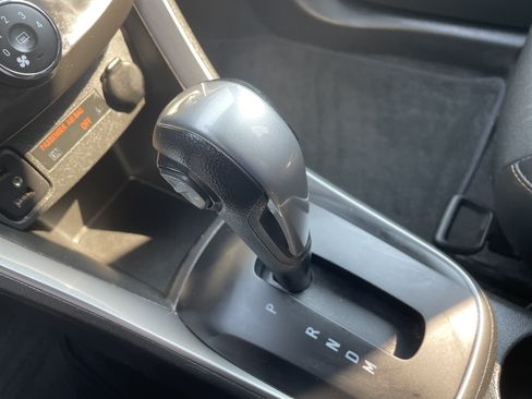 Used 2019 Chevrolet Trax LT w/ LT Convenience Package FWD image 14
