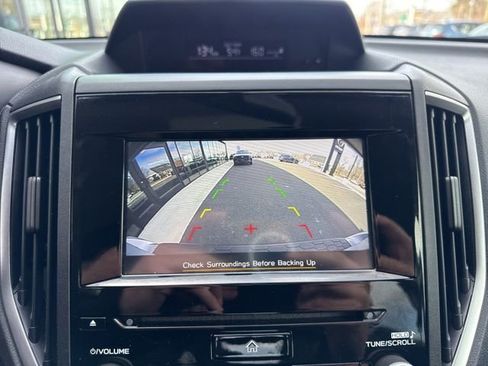 Used 2022 Subaru Crosstrek 2.0i Premium image 16