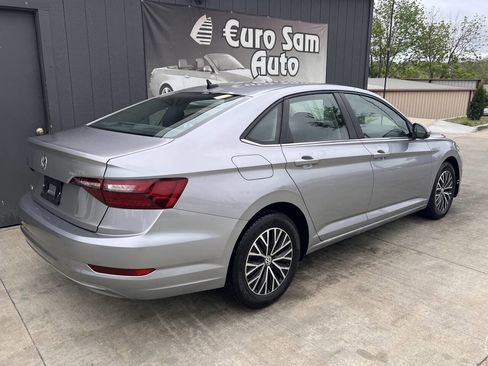 Used 2021 Volkswagen Jetta R-Line FWD image 8