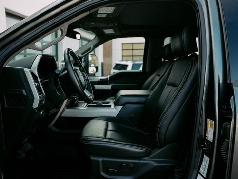 Used 2020 Ford F250 Lariat image 14