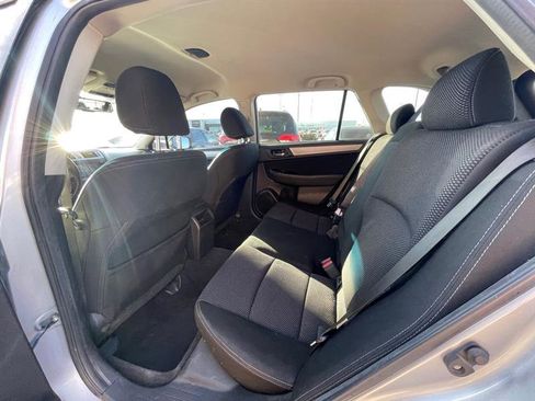 Used 2015 Subaru Outback 2.5i Premium image 11