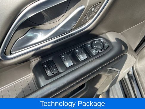 Used 2023 GMC Yukon AT4 w/ AT4 Premium Package AWD/4WD image 14