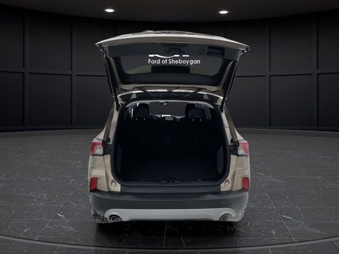 Used 2021 Ford Escape Titanium image 17