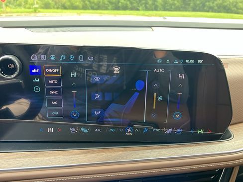 New 2025 Chevrolet Tahoe High Country image 30