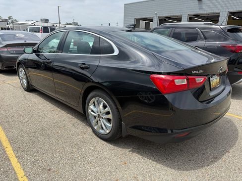 Used 2016 Chevrolet Malibu Hybrid w/ Driver Confidence Package FWD image 4
