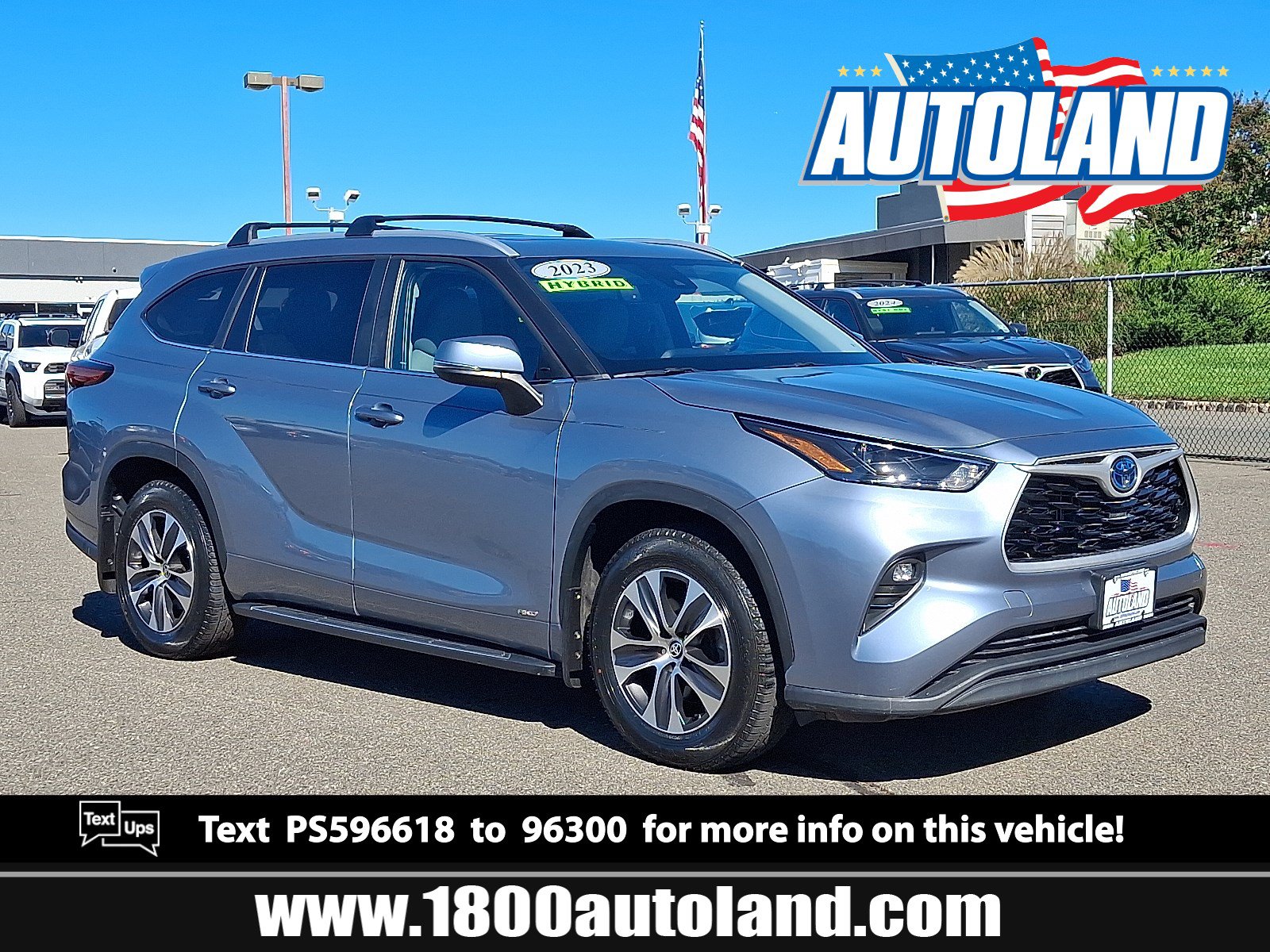 Used 2023 Toyota Highlander XLE AWD/4WD image 1
