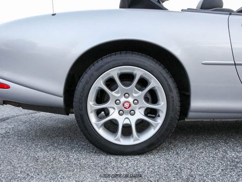 Used 2001 Jaguar XK8 Convertible image 10