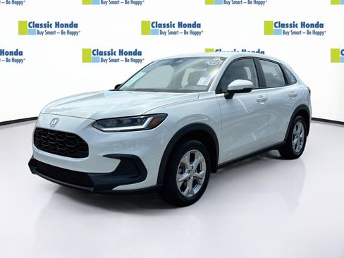 Used 2024 Honda HR-V LX image 3