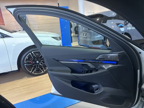 New 2026 BMW M5 AWD/4WD image 21