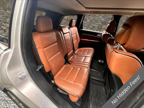 Used 2013 Jeep Grand Cherokee Overland w/ Advance Technology Group AWD/4WD image 20