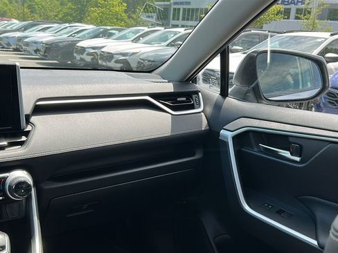 Used 2023 Toyota RAV4 XLE Premium AWD/4WD image 29