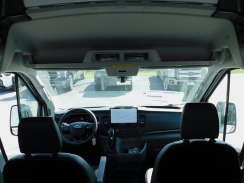 New 2025 Ford Transit 250 148 Medium Roof w/ Load Area Protection Package image 18