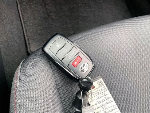 Used 2026 Toyota Corolla SE image 14