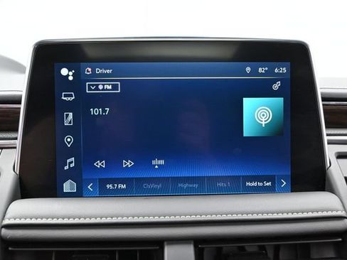 Used 2023 Chevrolet Tahoe Premier w/ Advanced Technology Package AWD/4WD image 34