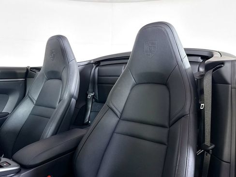 Certified 2024 Porsche 911 Carrera RWD image 5