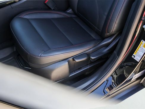 Used 2024 Chevrolet Trax RS w/ Driver Confidence Package image 11