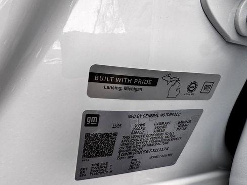 New 2026 Chevrolet Traverse LT w/ Driver Confidence Package image 37