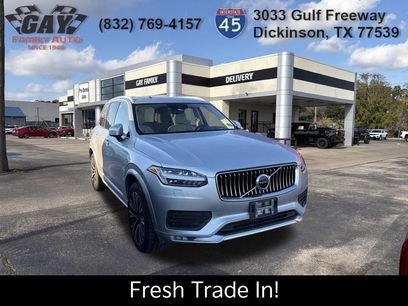 Used 2021 Volvo XC90 T5 Momentum w/ Climate Package