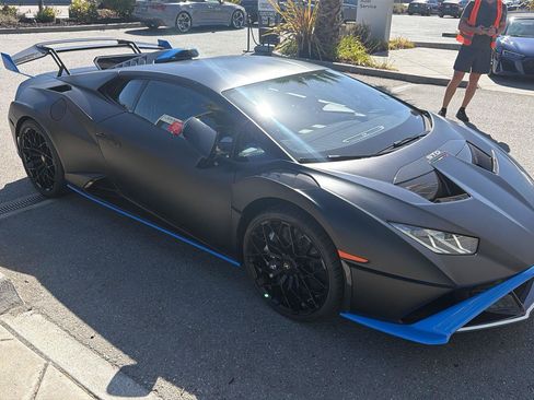 Used 2024 Lamborghini Huracan STO RWD image 4