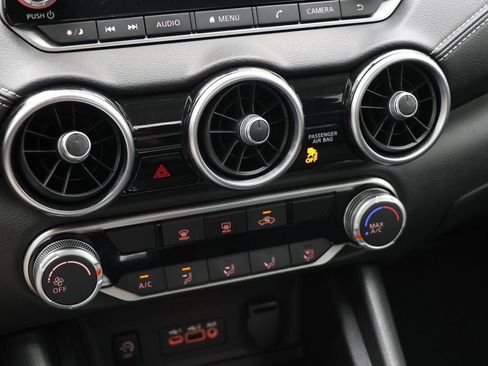 Used 2024 Nissan Sentra SV image 23