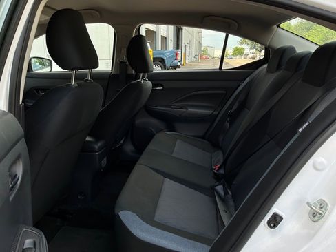 Used 2025 Nissan Versa SV FWD image 11
