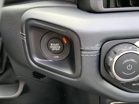 Used 2024 Jeep Wrangler Unlimited Rubicon 4xe AWD/4WD image 29