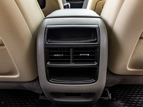 Used 2020 Cadillac XT5 Premium Luxury w/ LPO, Floor Liner Package image 28