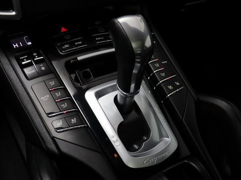Used 2016 Porsche Cayenne image 12