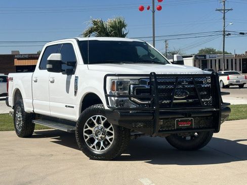 Used 2020 Ford F250 Lariat w/ Lariat Ultimate Package AWD/4WD image 3